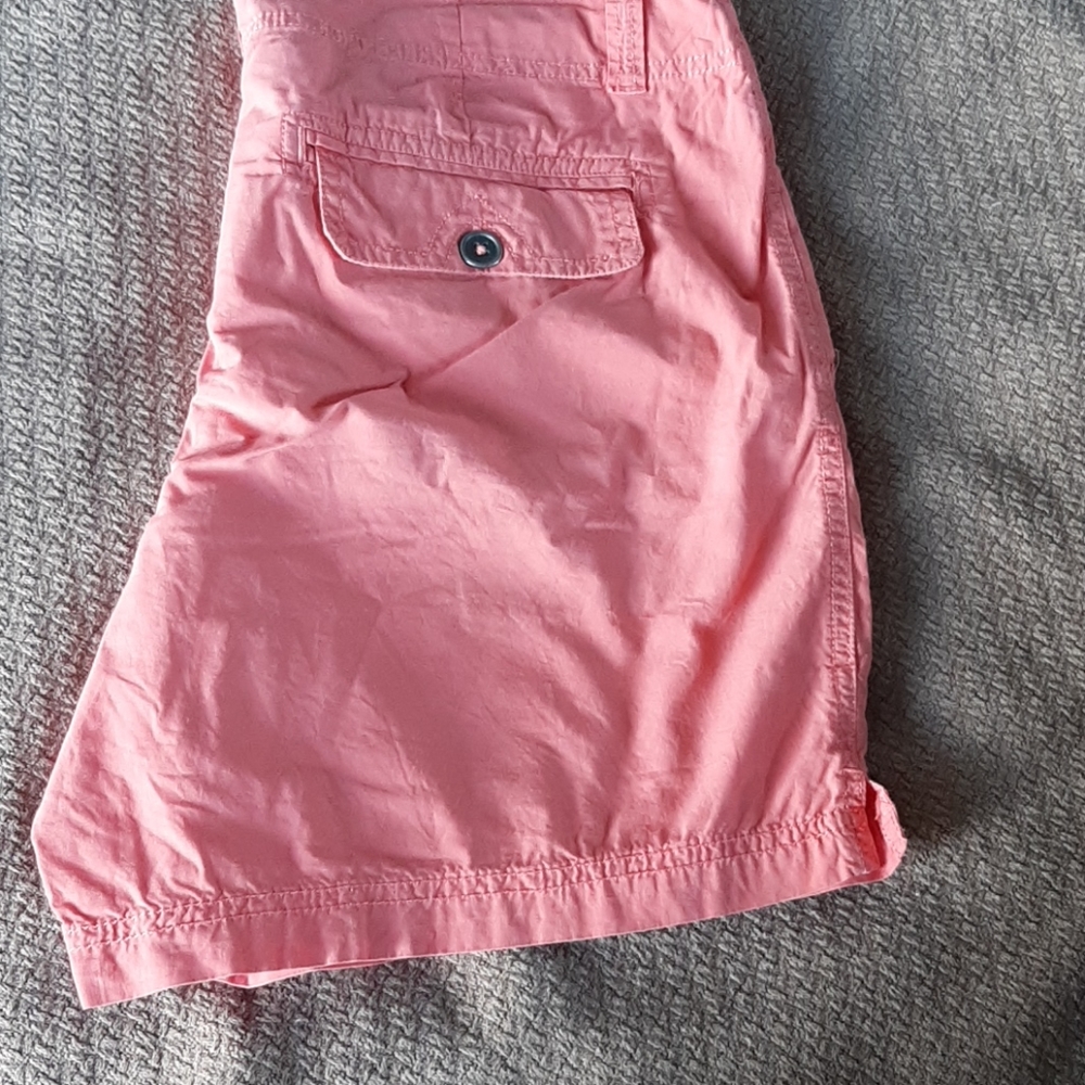 Shorts - Picture 4 of 5